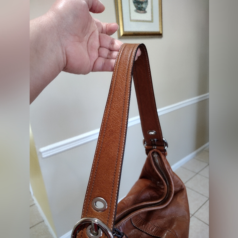 Coach Large Hobo Purse in distressed light tan leather with long tassel Vintage - Picture 16 of 17